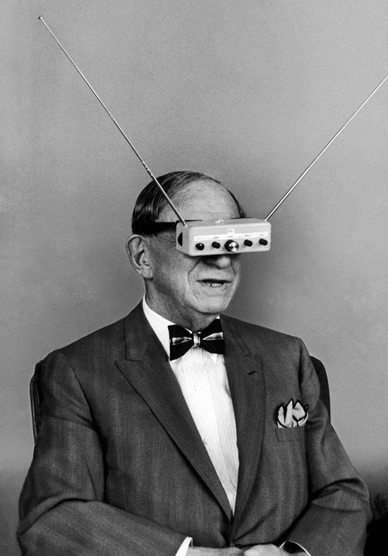 雨果奖以他命名，早在 50 年前他就创造了 “VR 眼镜”